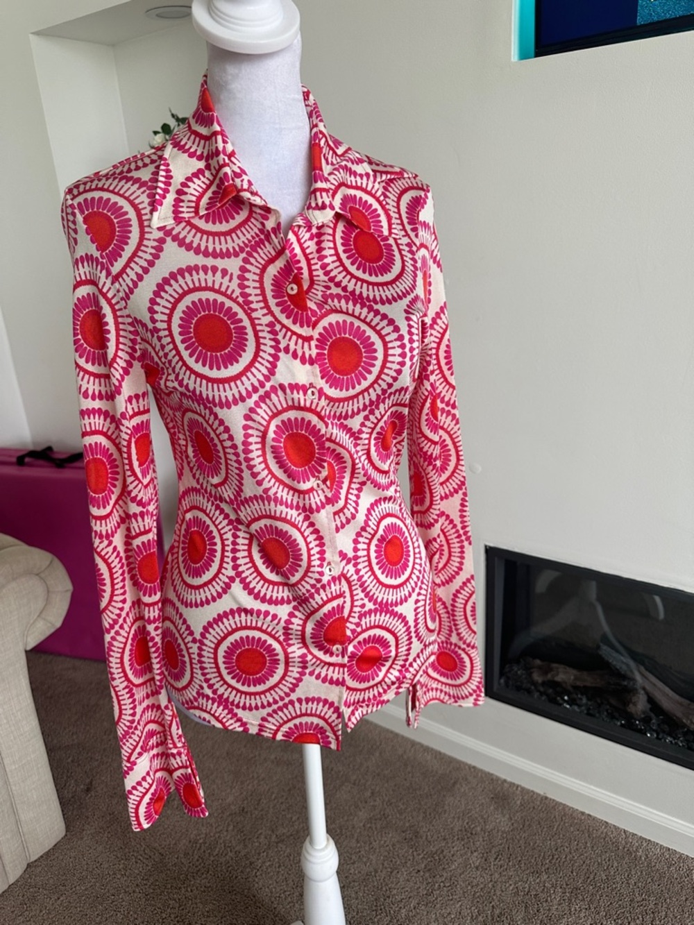 Herion Women's Pink & White Button-Down Shirt - Retro Sunburst Print